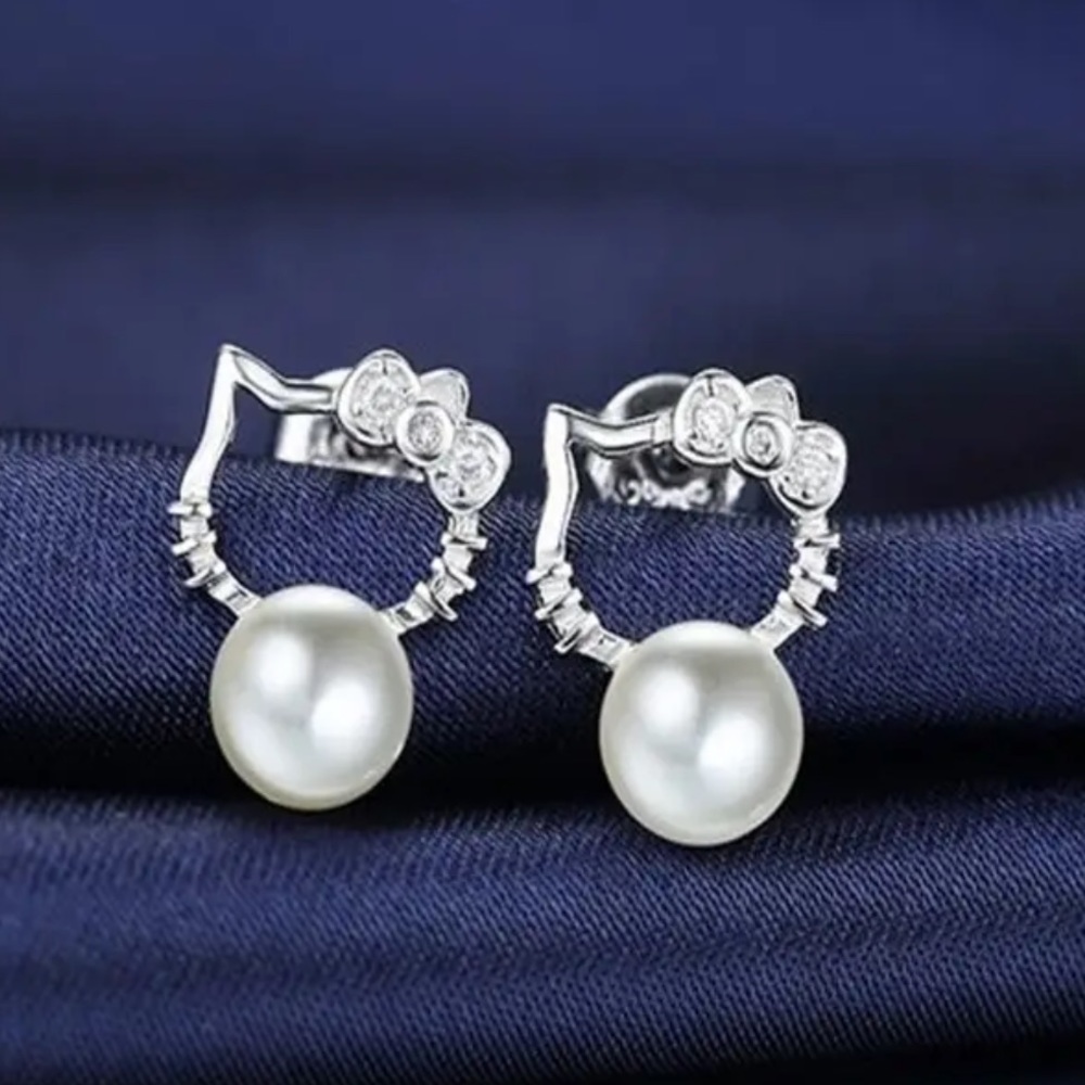 🌟 Sterling Silver Pearl Stud Cute Cat Earrings